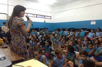 Secretaria Municipal de Saúde promove palestra com nutricionista